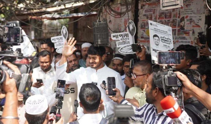 কেন্দ্র দখলে আসলে হাত-পা ভেঙে বেঁধে রাখবেন: নাসীরুদ্দীন পাটওয়ারী