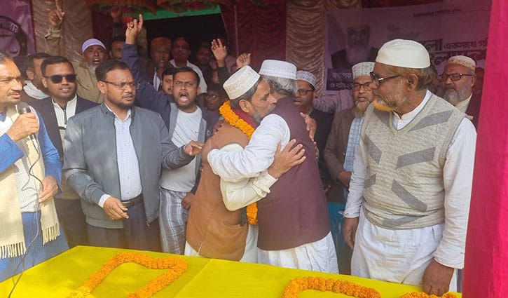 নাটোরে বিএনপির ১২ নেতাকর্মীর জামায়াতে যোগদান