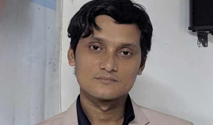 হাইকোর্টের রায়ে মনোনয়ন বৈধ, সপরিবারে দেশে থাকছেন ইলিয়াছ 