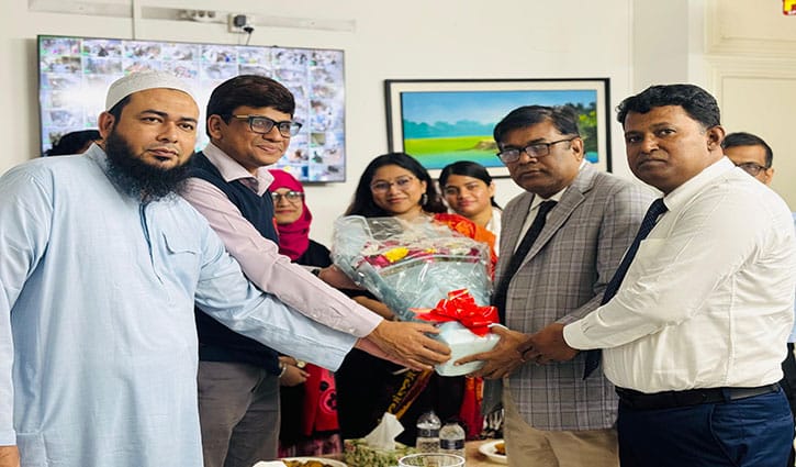 প্রেসিডেন্সিতে যোগ দিলেন বুয়েটের অধ্যাপক আশিকুর রহমান