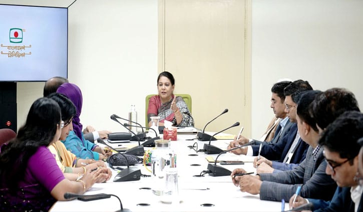 বিটিভিকে ১৮ কোটি মানুষের চ্যানেল হতে হবে: তথ্য উপদেষ্টা