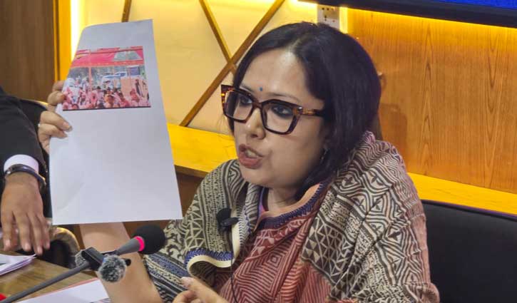 প্রশাসনের বিরুদ্ধে পক্ষপাতিত্বের অভিযোগ রুমিন ফারহানার