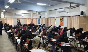 চবিতে ভর্তি পরীক্ষায় ২ পরীক্ষার্থীর উত্তরপত্র রদবদল, মুচলেকা দিয়ে ছাড় চবিতে ভর্তি পরীক্ষায় ২ পরীক্ষার্থীর উত্তরপত্র রদবদল, মুচলেকা দিয়ে ছাড়