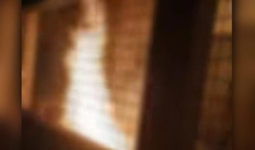 ফেনীতে মাধ্যমিক বিদ্যালয়ে আগুন