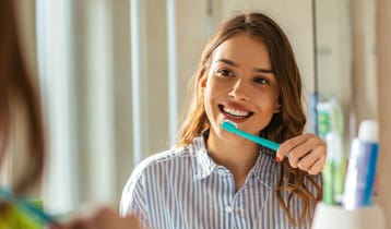 শুধু ব্রাশ করলেই কি দাঁত ভালো থাকে? দাঁত ভালো রাখার উপায় জেনে নিন