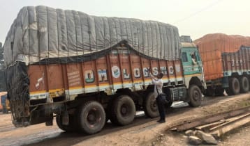 ৫২ দিন পর হিলি বন্দরে চাল আমদানি শুরু