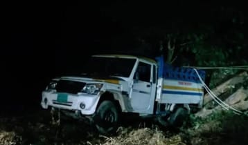 রাঙামাটিতে কাঠবোঝাই পিকআপ উল্টে নিহত ২
