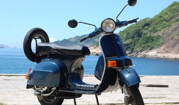 যেভাবে হারিয়ে গেল জনপ্রিয় স্কুটার বাজাজ চেতাক