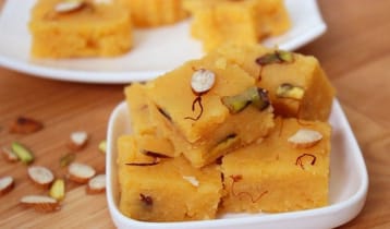 দুই ধাপে বানান বেসনের হালুয়া দুই ধাপে বানান বেসনের হালুয়া