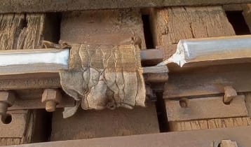 টাঙ্গাইলে রেললাইনের পাতে ভাঙন