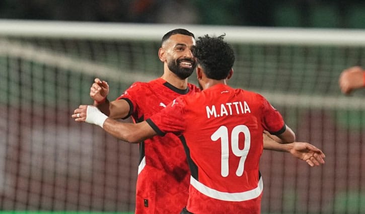 সালাহর আলোয় সেমিফাইনালে মিসর