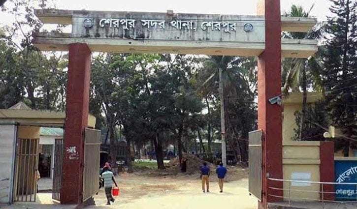 শেরপুরে পুলিশ সদস্যের ঝুলন্ত মরদেহ উদ্ধার