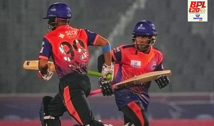 মুশফিক-শান্তর ব্যাটে রাজশাহীর লড়াকু পুঁজি