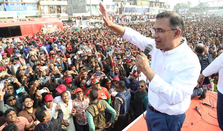 ‘আমি তো আপনাদেরই সন্তান’— হৃদয় ছুঁয়েছে বগুড়াবাসীর