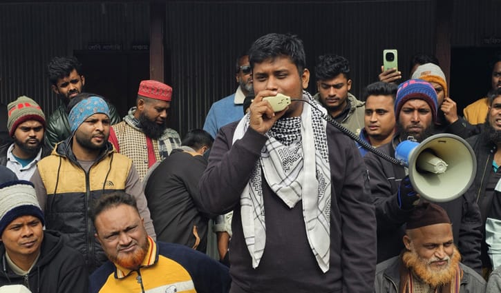 চাঁদাবাজদের ঘুম হারাম হয়েছে: হাসনাত আবদুল্লাহ