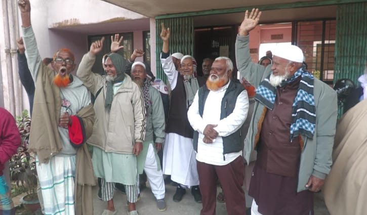 শেরপুরে নিয়মিত বিল দিলেও মিলছে না গ্যাস, গ্রাহকদের বিক্ষোভ