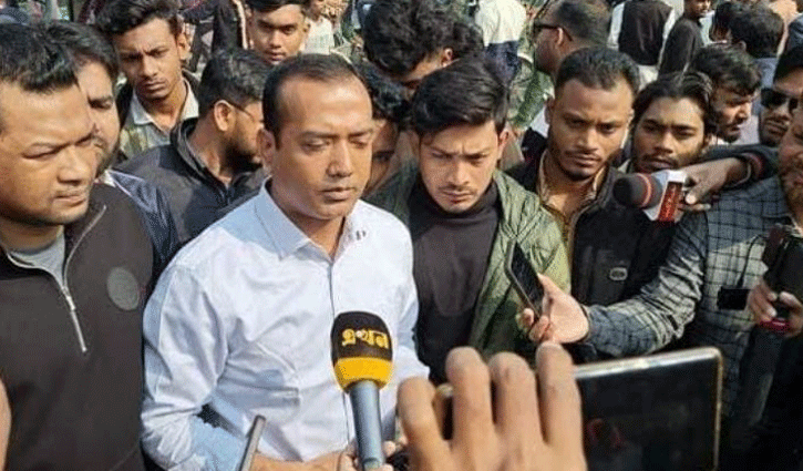 ইসির সামনে ছাত্রদলের অবস্থান, ৩ ইস্যুতে কড়া হুঁশিয়ারি