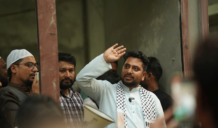 চাঁদাবাজ-দখলবাজদের শেষ দিন হবে ১২ ফেব্রুয়ারি: নাহিদ ইসলাম