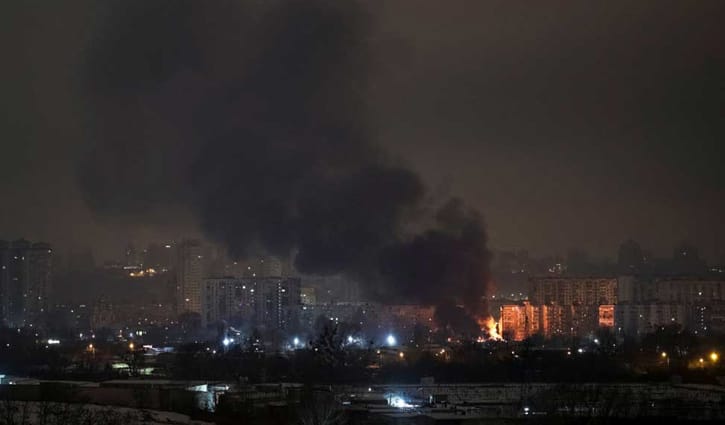 ইউক্রেনের রাজধানীতে ব্যাপক হামলা রাশিয়ার