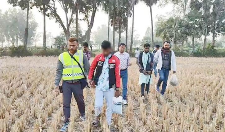 বগুড়ায় ব্যবসায়ীকে হত্যা করে দুই ভাতিজা: পুলিশ