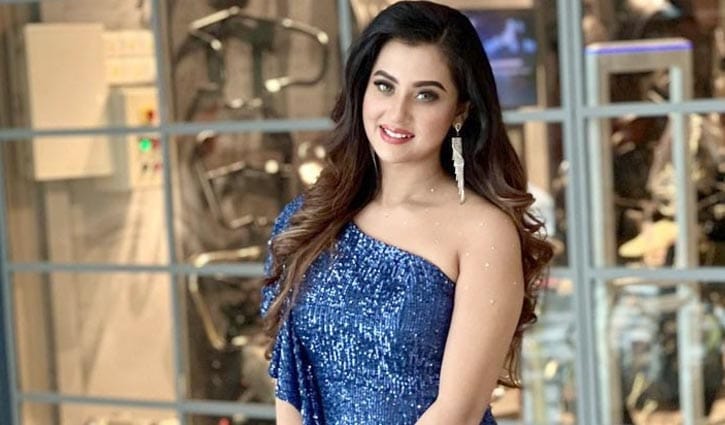 ফের মা হতে যাওয়ার গুঞ্জনের রহস্য জিইয়ে রাখলেন বুবলী!