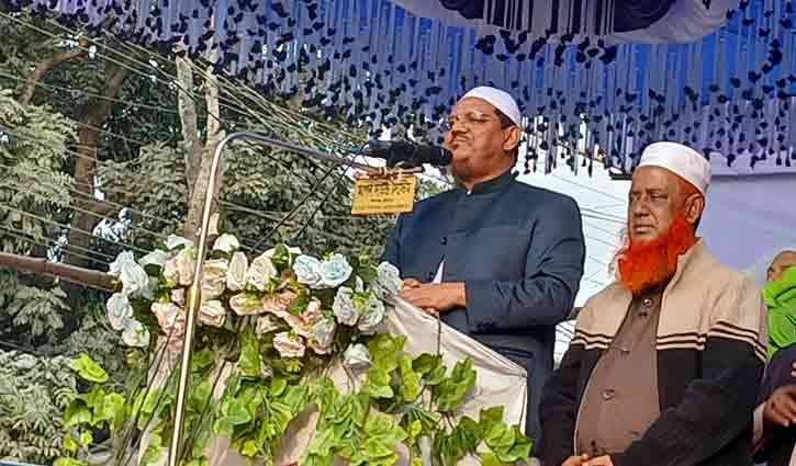 প্রচলিত নিয়মে দেশ চালাতে আবু সাঈদ-মুগ্ধরা জীবন দেননি: চরমোনাই পীর