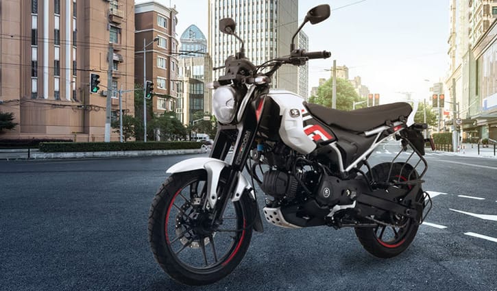 বাজাজের সিএনজি চালিত মোটরসাইকেল বিক্রিতে ধস 