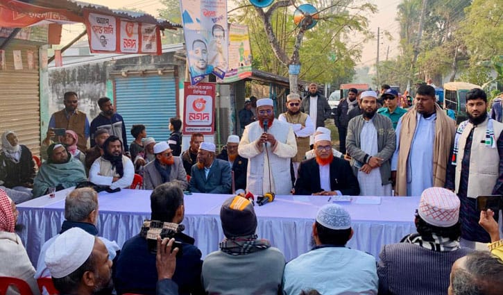 উনি তো এখন বড় মুফতি হয়ে গেছেন, বিলেত থেকে এসে ফতোয়া দিচ্ছেন: পরওয়ার