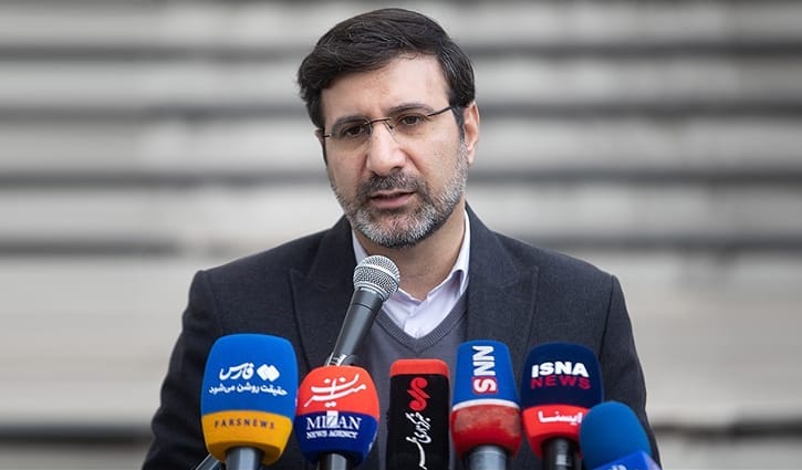 বিক্ষোভে উত্তাল ইরান, বিদেশি হস্তক্ষেপের অভিযোগ তেহরানের