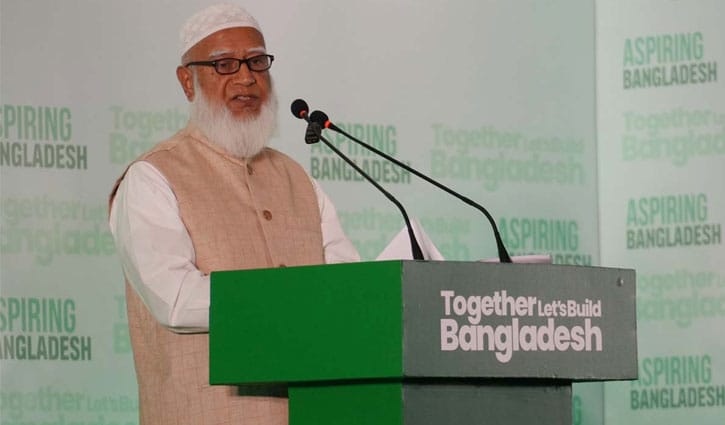 গণতান্ত্রিক রূপান্তরের সন্ধিক্ষণে বাংলাদেশ দাঁড়িয়ে আছে: জামায়াত আমির