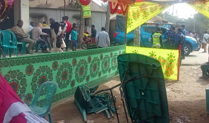 গভীর রাতে বিএনপির নির্বাচনি ক্যাম্পে আগুন