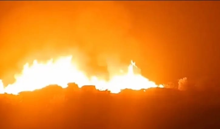 মাতারবাড়ি তাপবিদ্যুৎকেন্দ্রে ক্র্যাবের ভাগাড়ে অগ্নিকাণ্ড