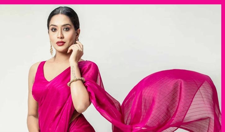 সত্য সংকটে মম