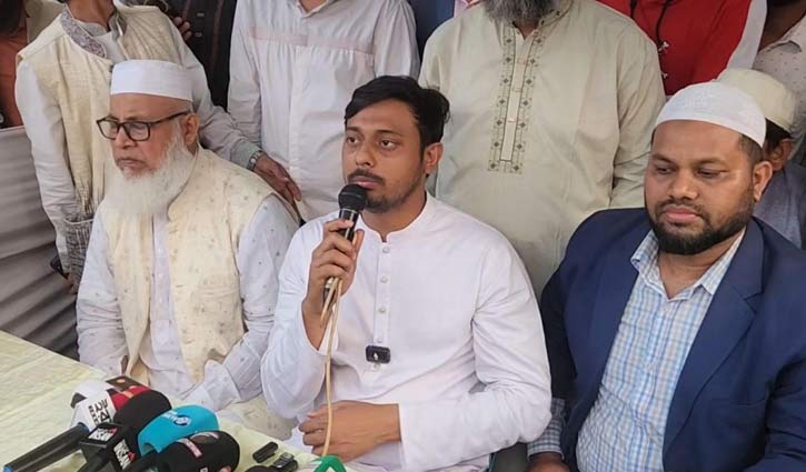 ‘নির্বাচন কমিশনের চোখ কি অন্ধ?’ প্রশ্ন নাসীরুদ্দীন পাটওয়ারীর