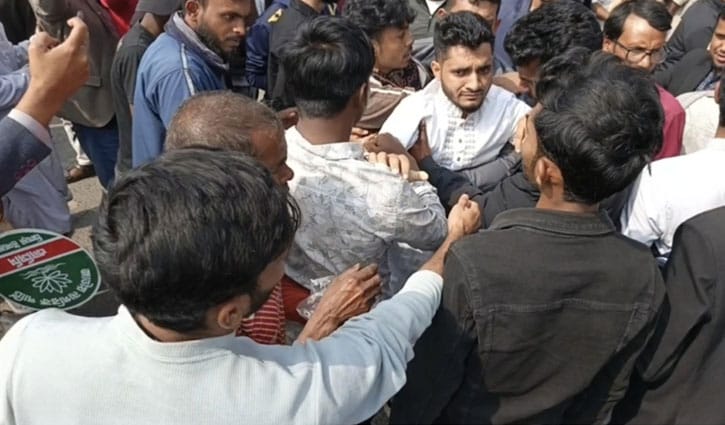 নাটোরে এনসিপির নির্বাচনি পদযাত্রায় হাতাহাতি