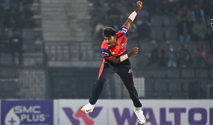 বিপিএলে আবারো হ্যাট্রিক, রিপনের বাজিমাত