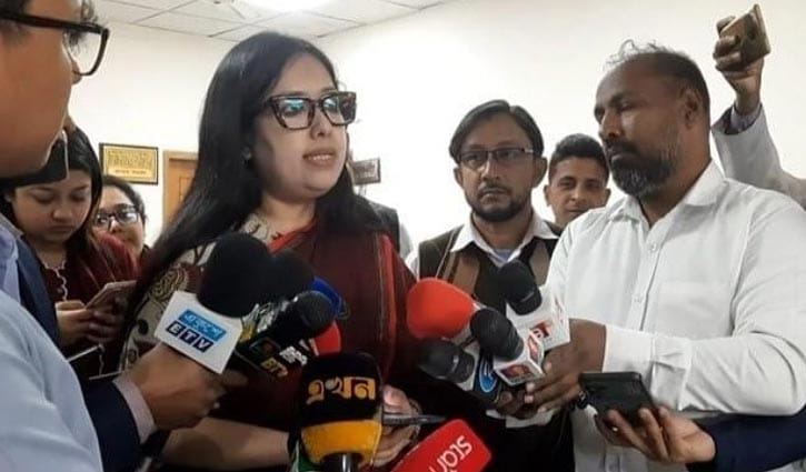 ইসিতে নালিশ দিলেন রুমিন ফারহানা