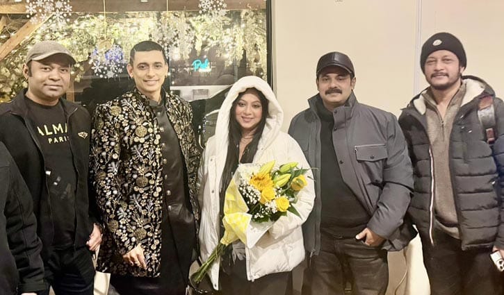 যুক্তরাষ্ট্রে চার নায়কের সঙ্গে শাবনূর