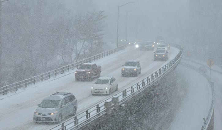 যুক্তরাষ্ট্রে ভয়াবহ শীতকালীন ঝড়ে নিহত ২৩