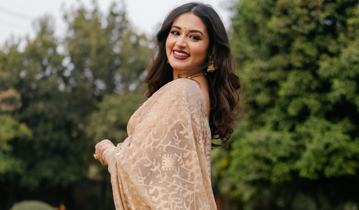 মায়ের শাড়িগুলো পৃথিবীর সবচেয়ে সুন্দর শাড়ি: ফারিণ