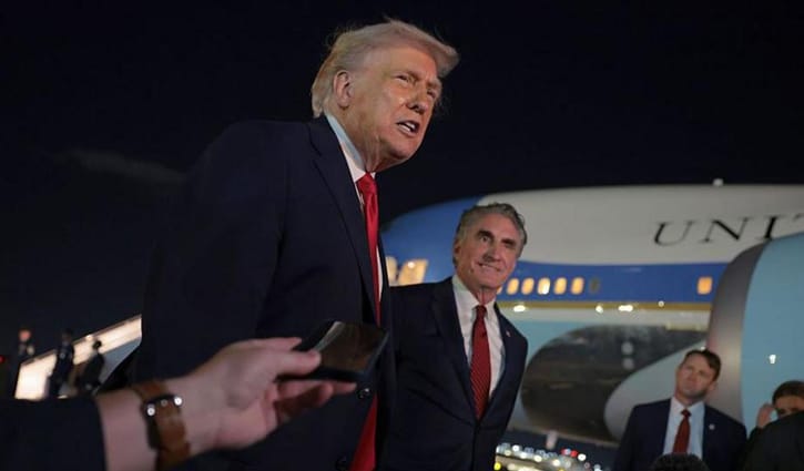 যুক্তরাজ্যের চাগোস দ্বীপপুঞ্জ হস্তান্তরের সিদ্ধান্ত ‘চরম বোকামি’: ট্রাম্প