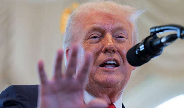 ইউরোপকে গ্রিনল্যান্ডের পরিবর্তে ইউক্রেন নিয়ে মাথা ঘামাতে বললেন ট্রাম্প