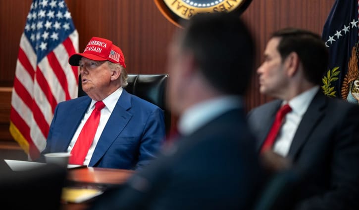 ইরানে হামলার কথা এখনো ভাবছে ট্রাম্প প্রশাসন