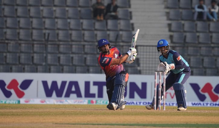 চার-ছক্কার বৃষ্টিতে রাজশাহীর নায়ক ওয়াসিম, নোয়াখালীর ষষ্ঠ হার