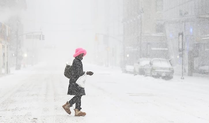 যুক্তরাষ্ট্রে ভয়াবহ শীতকালীন ঝড়ে নিহত ৭, বিদ্যুৎহীন ৮ লাখ গ্রাহক