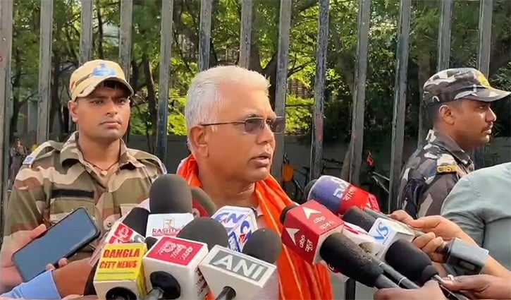 রাস্তায় নামাজ পড়তে হলে বাংলাদেশ-পাকিস্তানে যান: বিজেপির মন্ত্রী