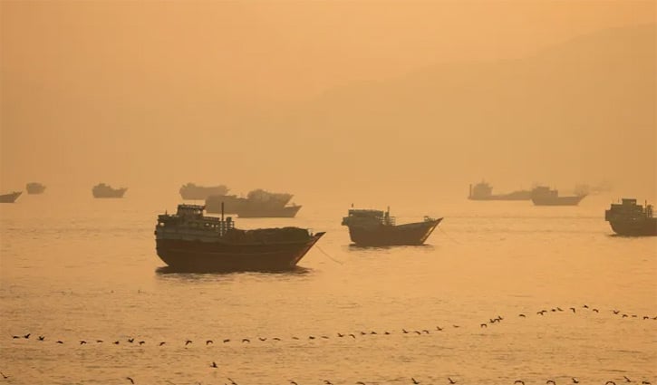জ্বালানি তেলের দাম আরো কমেছে