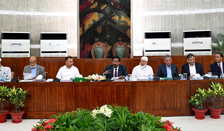 আইন ও স্বরাষ্ট্রমন্ত্রীকে প্রধানমন্ত্রীর ধন্যবাদ