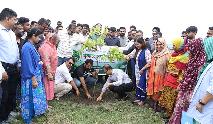 পরিবেশ দিবস উপলক্ষে ওয়ালটনের র‌্যালি ও বৃক্ষরোপণ কর্মসূচি