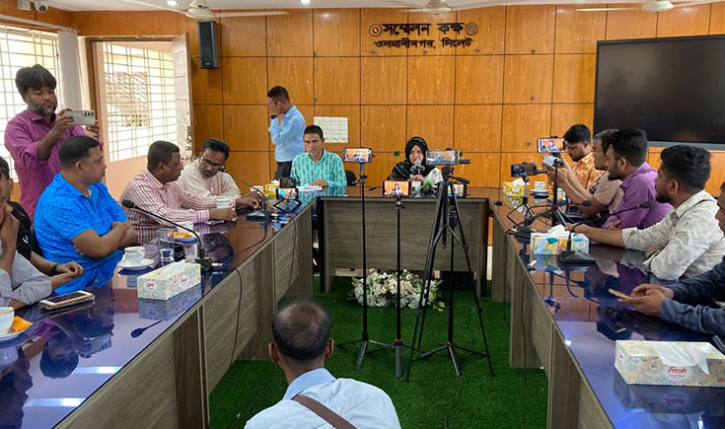 ‘আপা’ ডাকায় নয়, বাসি মিষ্টি থাকায় বনফুলকে জরিমানা